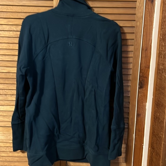 Luluemon Tunic 8 - Picture 3 of 5